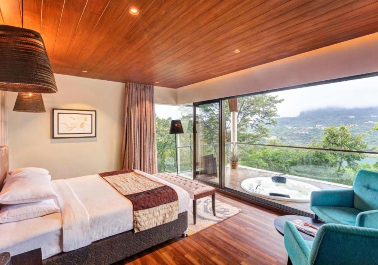 Aveda Suites At Aamby Valley City Lonavala Buitenkant foto